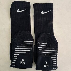 Boys Nike Black and White sz LG Nike baseball socks